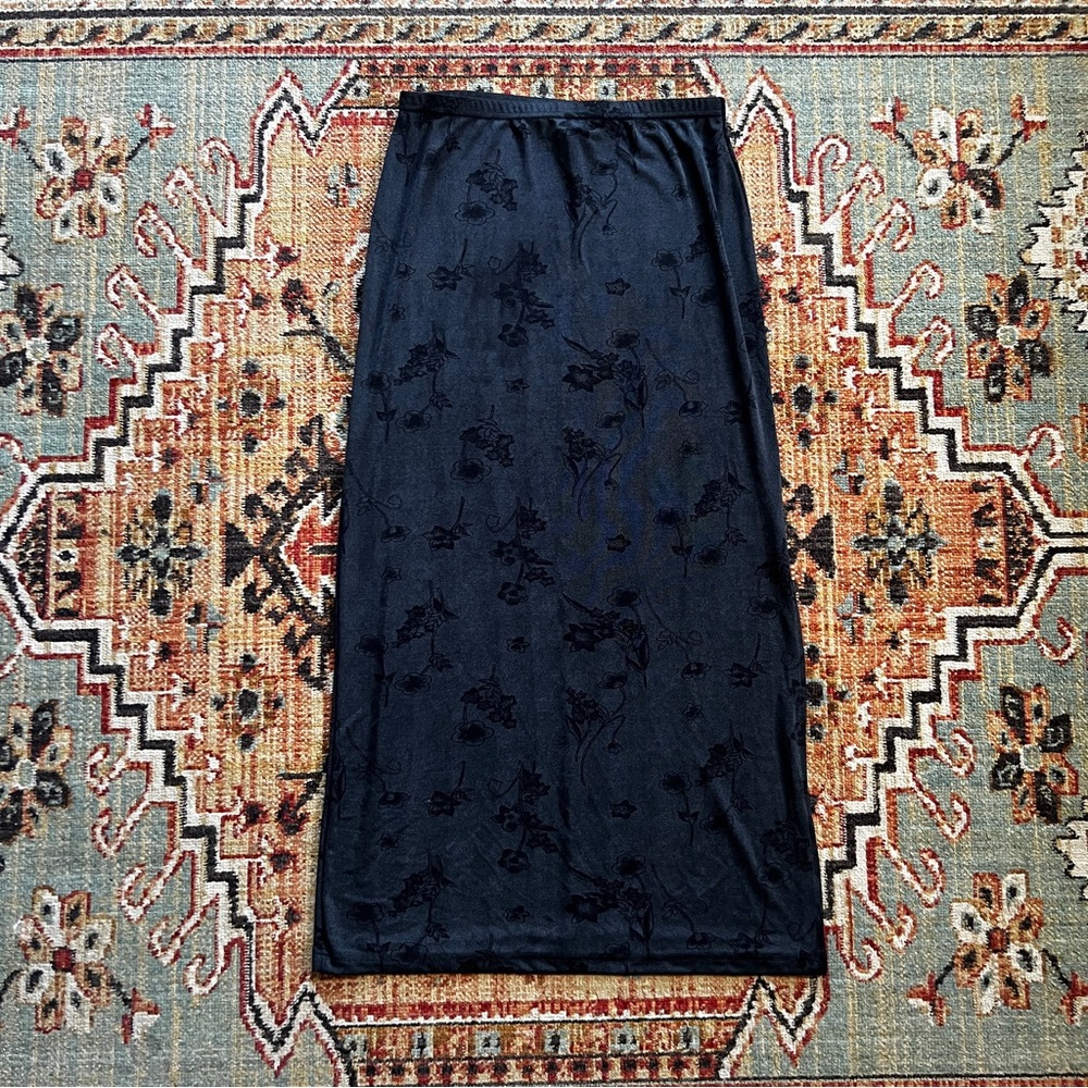 90’s Black Maxi Skirt